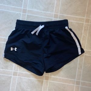 black under Armour girls shorts